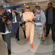 PEOPLE - Iggy Azalea hat ein Herz für ihre Fans