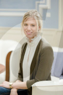 PORTRAIT - Larissa Marolt - Schauspielerin