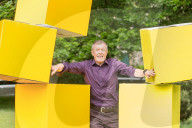 NEWS - Neuwahlen Grossbritannien: Willie Rennie kandidiert farbenfroh