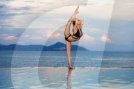 FEATURE - Mehr Akrobatik als Yoga