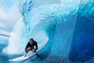 FEATURE - Surfwettbewerb Outerknown Fiji Pro