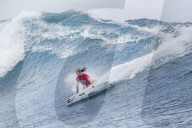 FEATURE - Surfwettbewerb Outerknown Fiji Pro