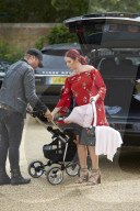 PEOPLE - Amy Childs feiert ihr Geburtstag mit ihrem neugeborenen Baby