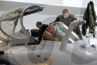 NEWS - Frankreich: Premierminister Edouard Philippe besucht den Luftwaffenstützpunkt in Saint-Dizier