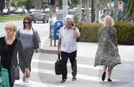 PEOPLE - Dustin Hoffman hat einen fröhlichen Tag