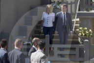 NEWS - Parlamentswahlen in Frankreich: Brigitte und Emmanuel Macron geben ihre Stimme 