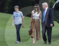 NEWS - Melania und Sohn Barron sind ins Weisse Haus gezogen