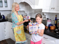 EXKLUSIV - Homestory: Tori Spelling zeigt ihren Haushalt