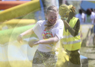 FEATURE - London: Colour Obstacle Rush im Kempton Park