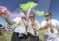 FEATURE - London: Colour Obstacle Rush im Kempton Park