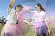 FEATURE - London: Colour Obstacle Rush im Kempton Park