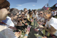 FEATURE - London: Colour Obstacle Rush im Kempton Park