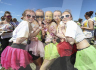 FEATURE - London: Colour Obstacle Rush im Kempton Park