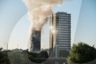 NEWS - London: Hochhaus Grenfell Tower steht komplett in Flammen