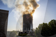 NEWS - London: Hochhaus Grenfell Tower steht komplett in Flammen