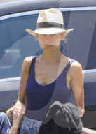 EXKLUSIV - Dünne Nicole Richie mit ihren Kindern in West Hollywood unterwegs