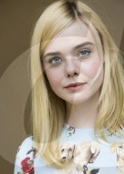 PORTRAIT - Elle Fanning