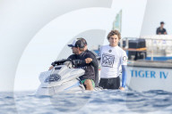 FEATURE - Surfwettbewerb Outerknown Fiji Pro