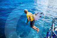 FEATURE - Surfwettbewerb Outerknown Fiji Pro