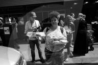 NEWS - London: Spenden für die betroffenen des Grenfell Tower Brandes