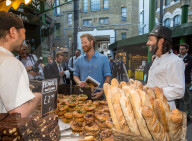 PEOPLE - Prinz Harry besucht den Borough Market nach dem Anschlag auf London Bridge