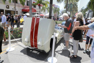 PEOPLE - Caitlyn Jenner's 1960 Bugeye Sprite braucht einen Stoss zum anrollen