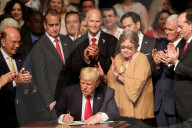 NEWS - USA: Trump fliegt zum Cuba-Meeting nach Miami
