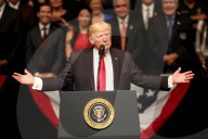 NEWS - USA: Trump fliegt zum Cuba-Meeting nach Miami