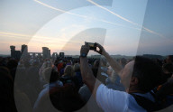 NEWS - Sommersonnenwende in Stonehenge 
