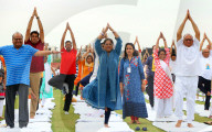 FEATURE - Welt  Yoga Tag