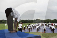 FEATURE - Welt  Yoga Tag