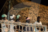 NEWS - Italien: Über 1000 neue Flüchtlinge in Sizilien gestrandet