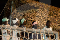 NEWS - Italien: Über 1000 neue Flüchtlinge in Sizilien gestrandet