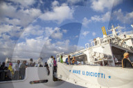 NEWS - Italien: Über 1000 neue Flüchtlinge in Sizilien gestrandet