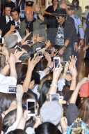 PEOPLE - Johnny Depp am Flughafen von Tokio
