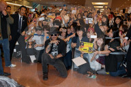 PEOPLE - Johnny Depp am Flughafen von Tokio