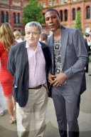 PEOPLE - London: Promis feiern an der Victoria and Albert Museum Summer Party