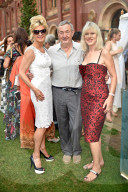 PEOPLE - London: Promis feiern an der Victoria and Albert Museum Summer Party