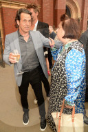 PEOPLE - London: Promis feiern an der Victoria and Albert Museum Summer Party