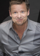 PORTRAIT - Steve Zahn