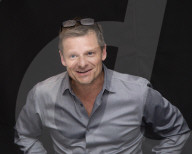 PORTRAIT - Steve Zahn