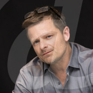 PORTRAIT - Steve Zahn