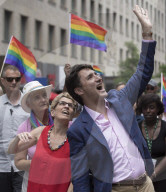 NEWS - Toronto: Premierminister Trudeau marschiert bei der Pride mit