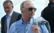 NEWS - Vladimir Putin besucht das Artek Children's Resort auf der Krim