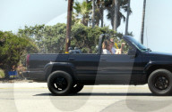 PEOPLE - Cindy Crawford und Rande Gerber shoppen in Malibu