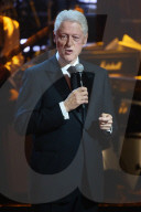 PEOPLE - Bill Clinton hat einen Auftritt bei "One Night Only: Alec Baldwin"