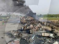 NEWS - Pakistan: Mehr als 140 Menschen sterben bei Tanklaster-Explosion