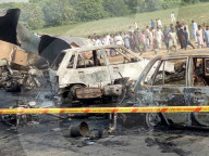 NEWS - Pakistan: Mehr als 140 Menschen sterben bei Tanklaster-Explosion