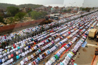NEWS - Muslime rund um die Welt feiern Eid al-Fitr