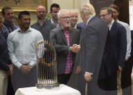 NEWS - Präsident Trump empfängt die Chicago Cubs im Weissen Haus